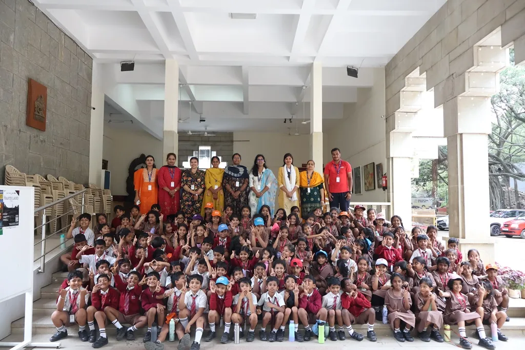 Grade 2 Educational Visit Karnataka Chitrakala Parishath Pic 1